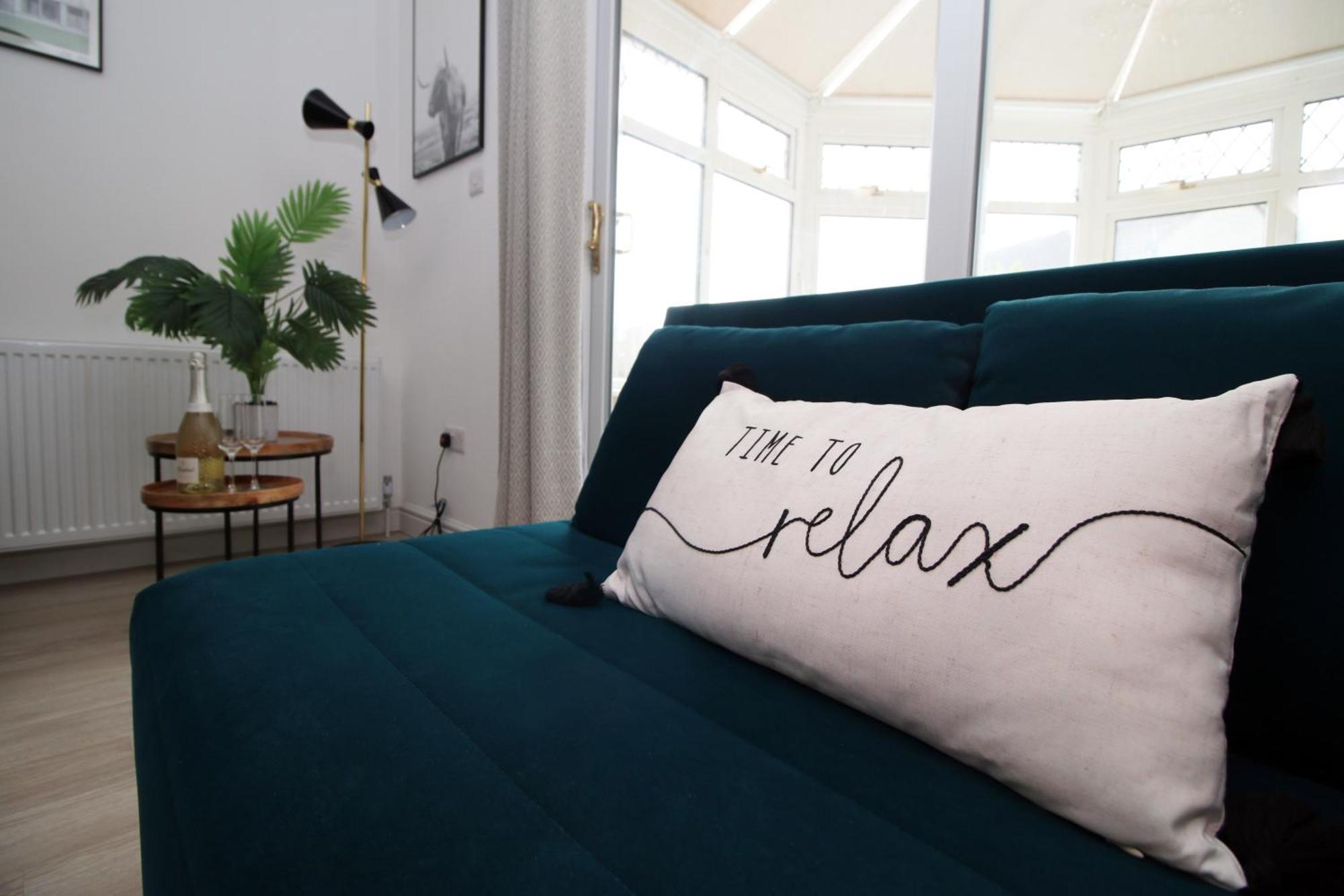 Stylish Home In Bath With Driveway Parking, 10Min From City Exteriör bild