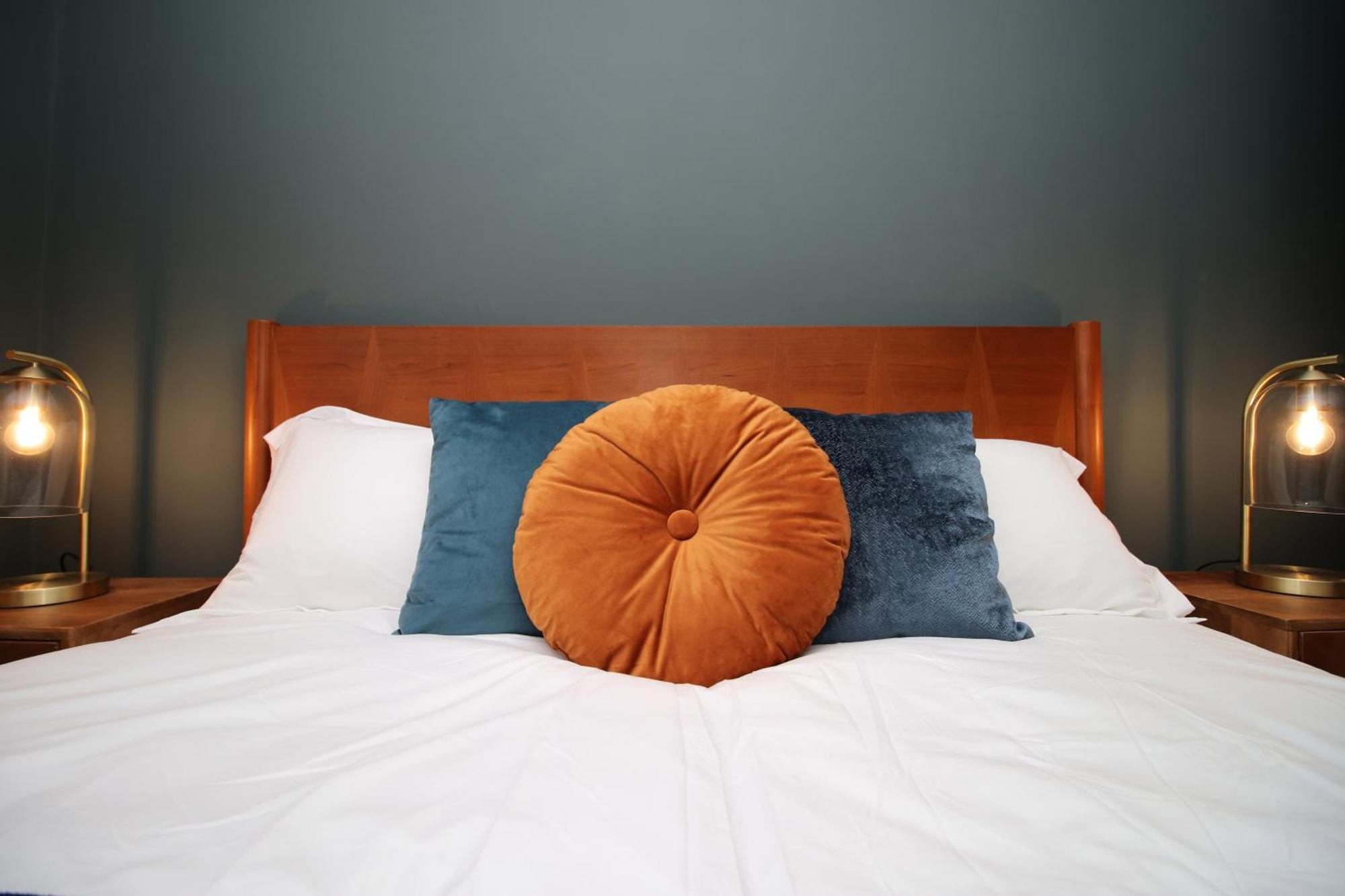 Stylish Home In Bath With Driveway Parking, 10Min From City Exteriör bild