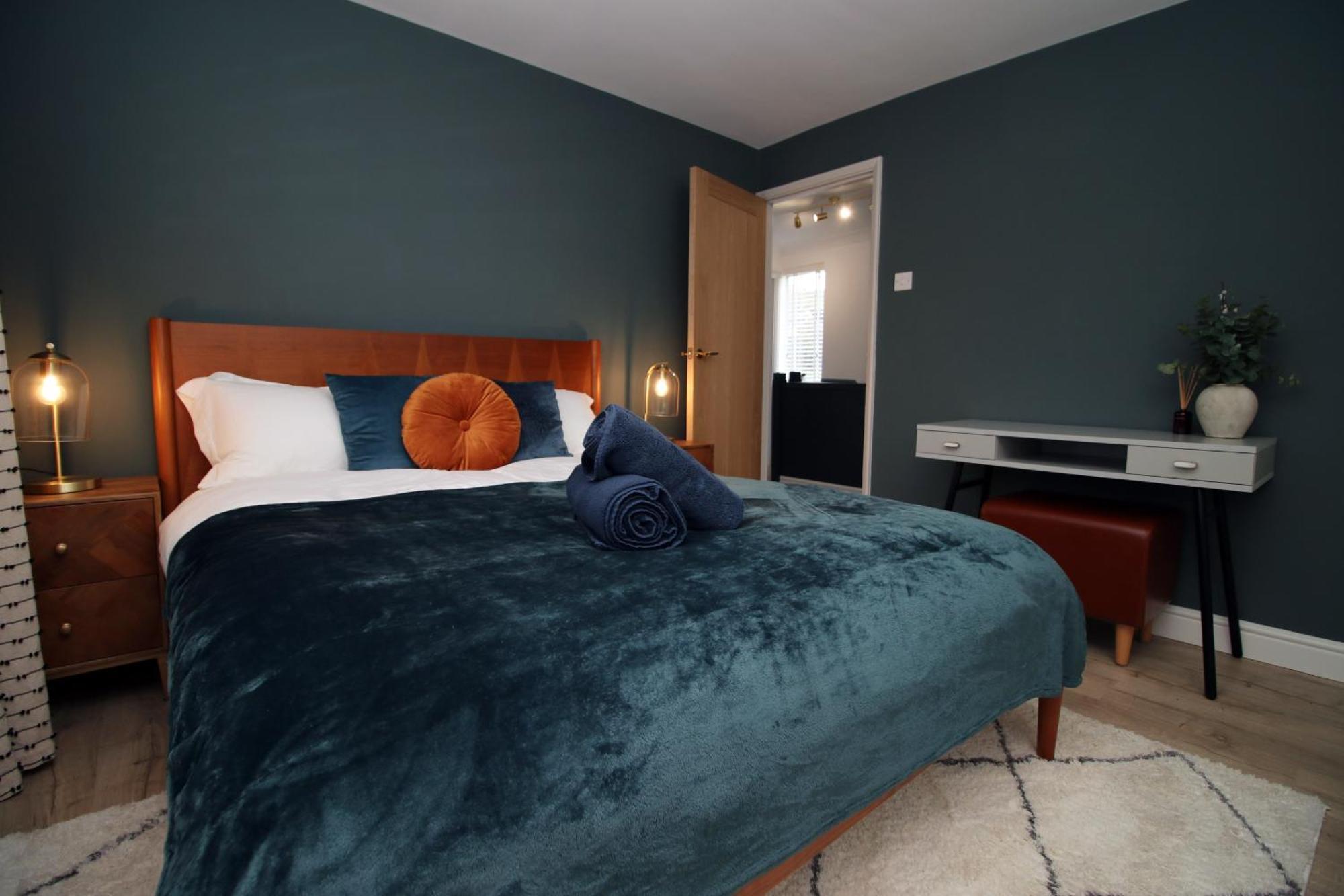 Stylish Home In Bath With Driveway Parking, 10Min From City Exteriör bild