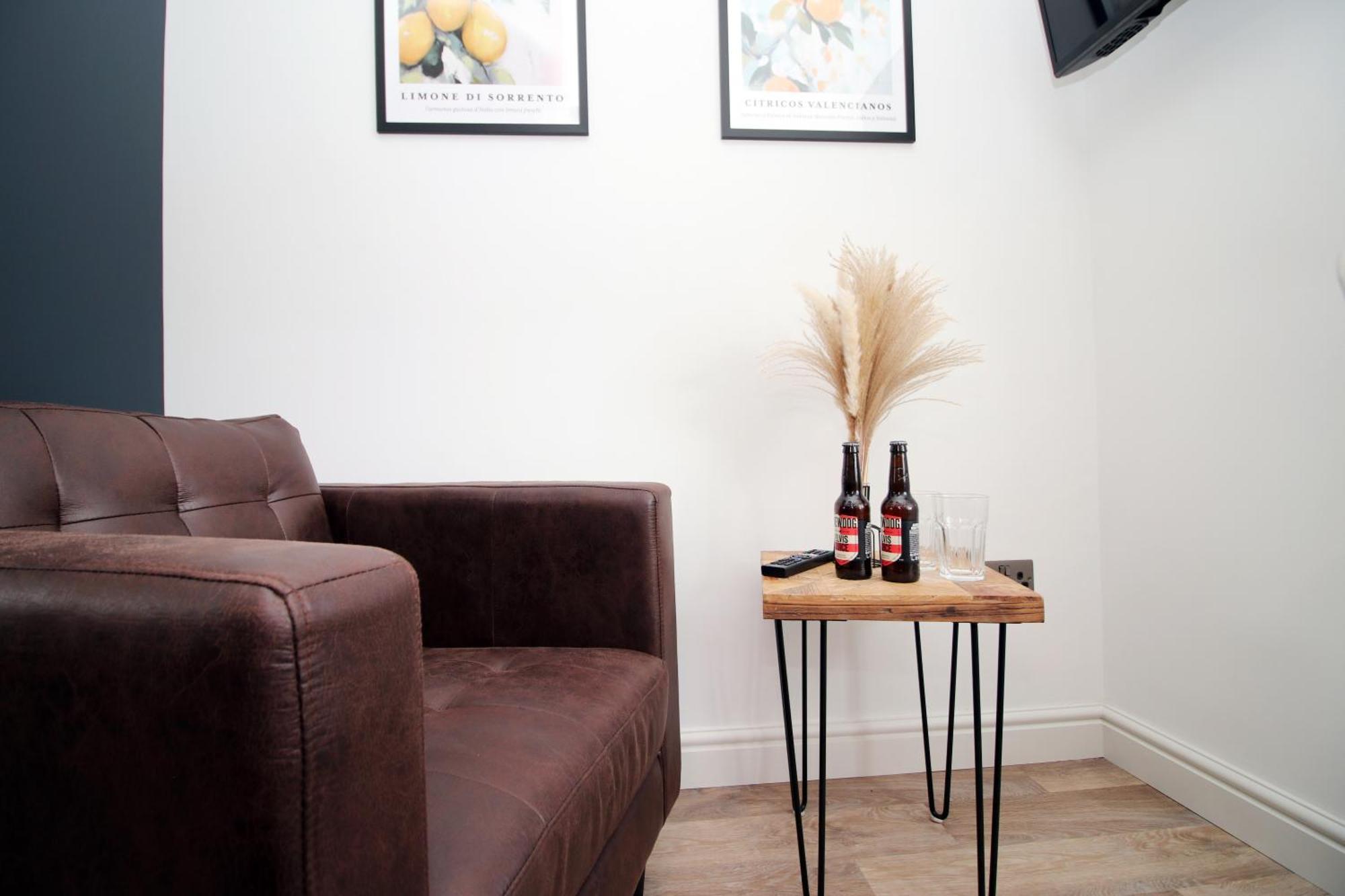 Stylish Home In Bath With Driveway Parking, 10Min From City Exteriör bild